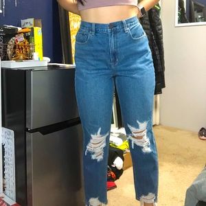 American eagle mom jeans